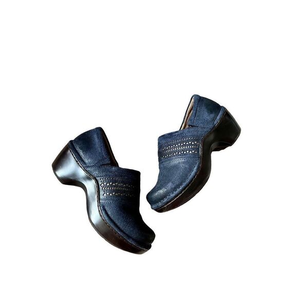 Ariat Blue Piedmont Textured Leather Laser Cut Clogs size 6.5 B - Picture 1 of 11